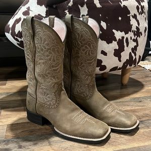 Ariat Women’s Square Toe Boots - 8.5B - Tan